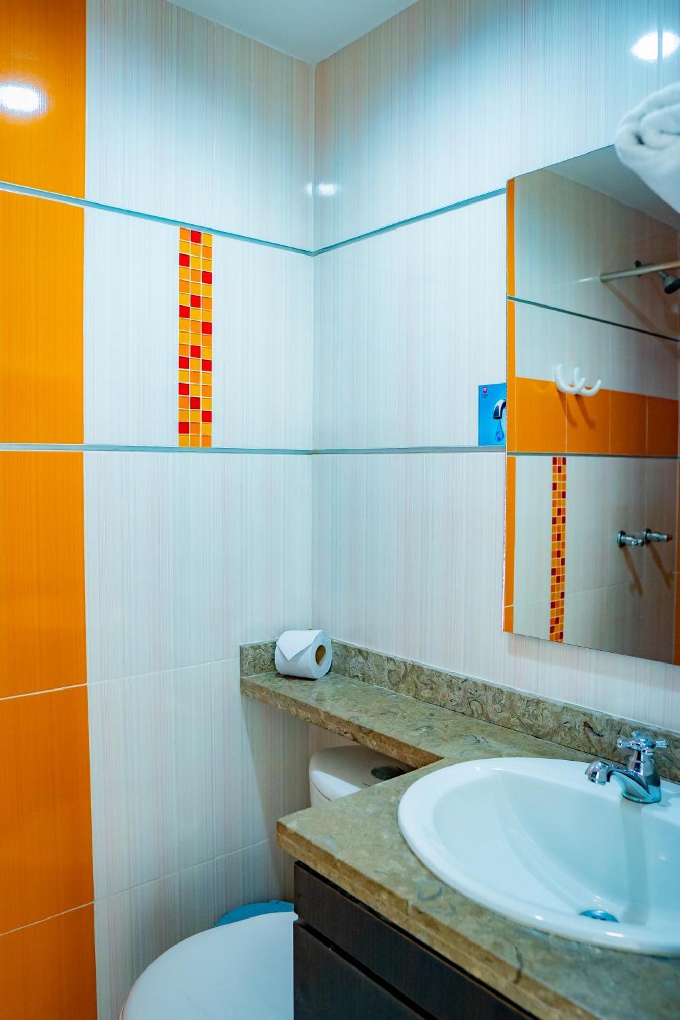 Kalina Hotel Хирардот Экстерьер фото